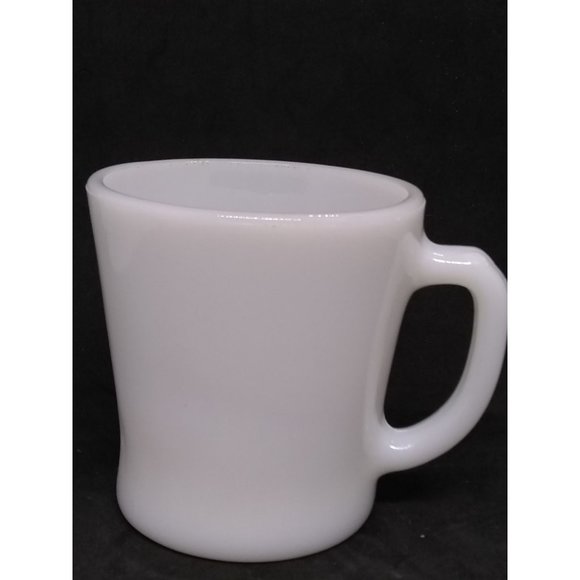 Vintage Anchor Hocking Milk glass D handled Mug - Picture 5 of 7